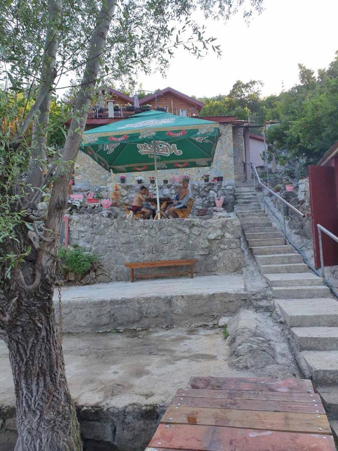 Mali Raj Apartmani Cetinje Dış mekan fotoğraf